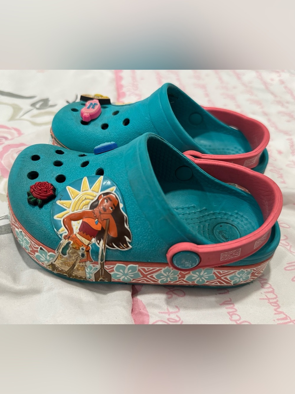 9, Crocs Disney Moana kids
